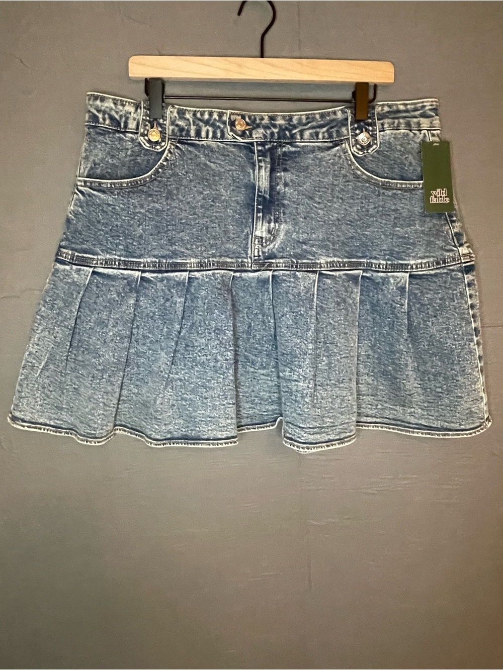 Wild Fable Acid Wash Denim Pleated Mini Skirt Size 17 NWT Y2K Style High Waisted